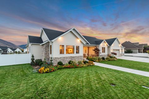 Tiny photo for 496 E 1200 N, Mapleton, UT 84664 (MLS # 2120567)