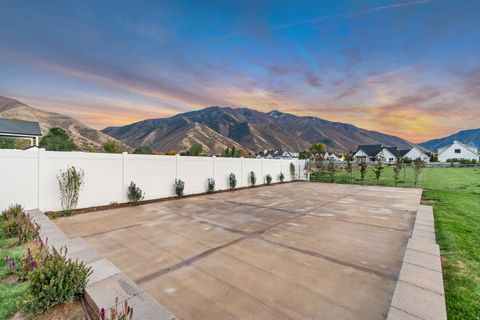 Tiny photo for 496 E 1200 N, Mapleton, UT 84664 (MLS # 2120567)