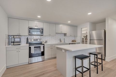 Tiny photo for 496 E 1200 N, Mapleton, UT 84664 (MLS # 2120567)