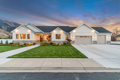 Tiny photo for 496 E 1200 N, Mapleton, UT 84664 (MLS # 2120567)