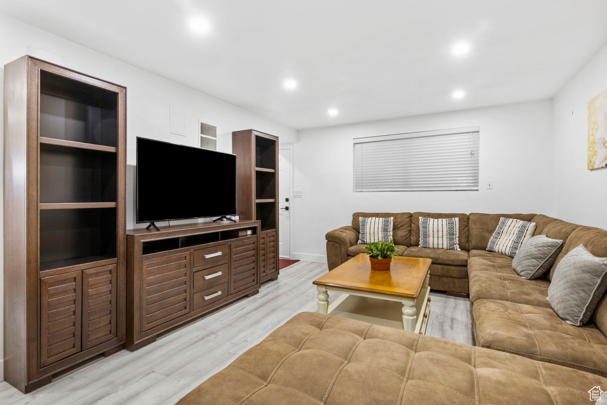 314 W Center St #F118, Bountiful, Utah image 4