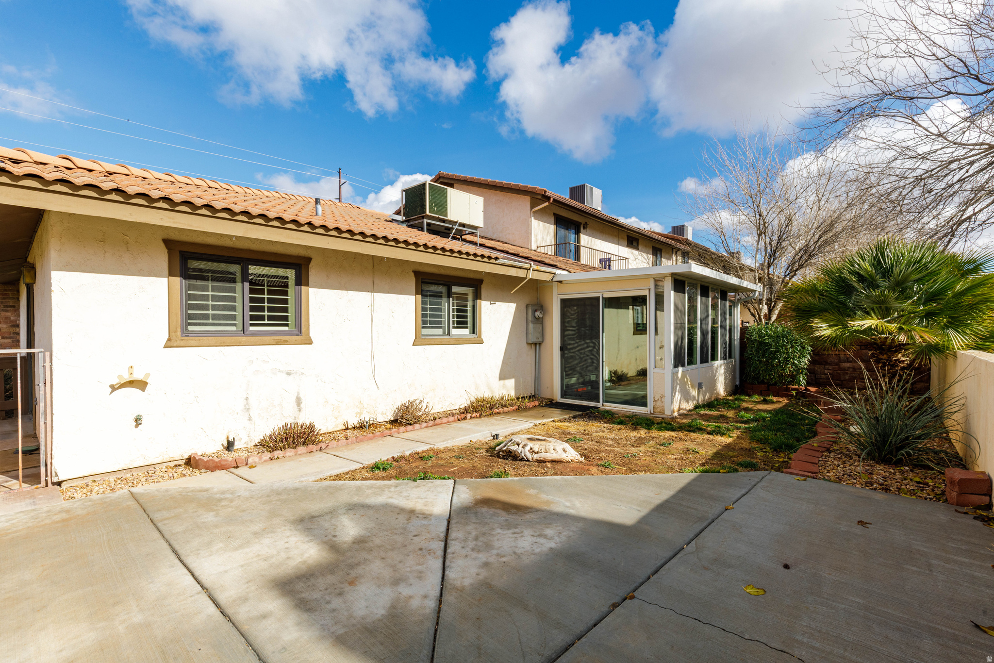 BLOOMINGTON KNOLLS TH 1 AMD - Residential