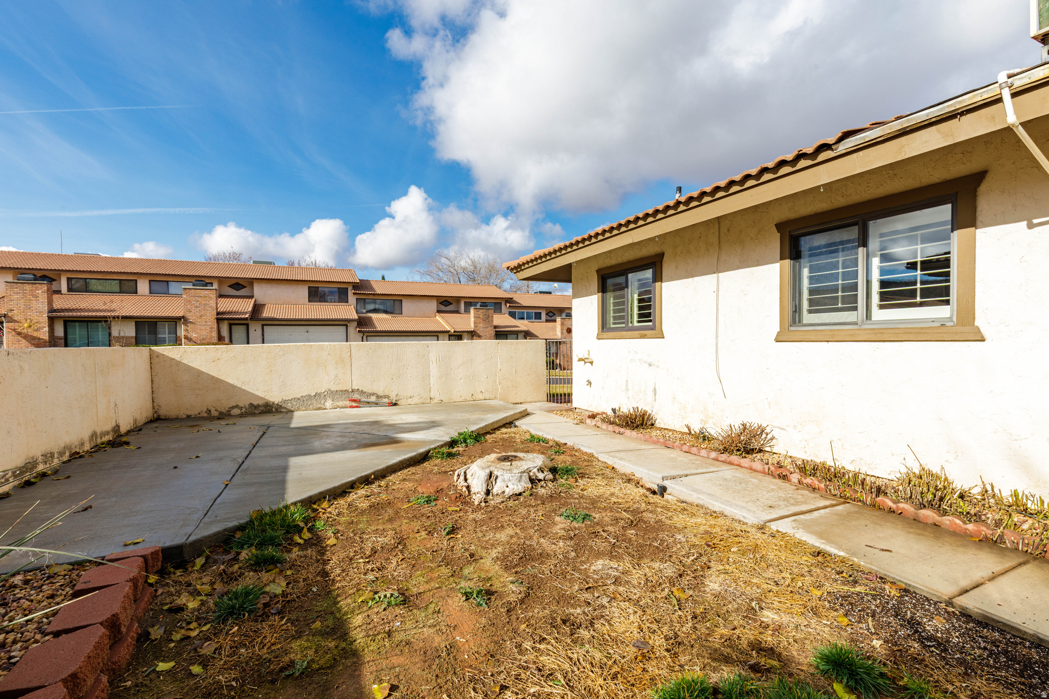 BLOOMINGTON KNOLLS TH 1 AMD - Residential