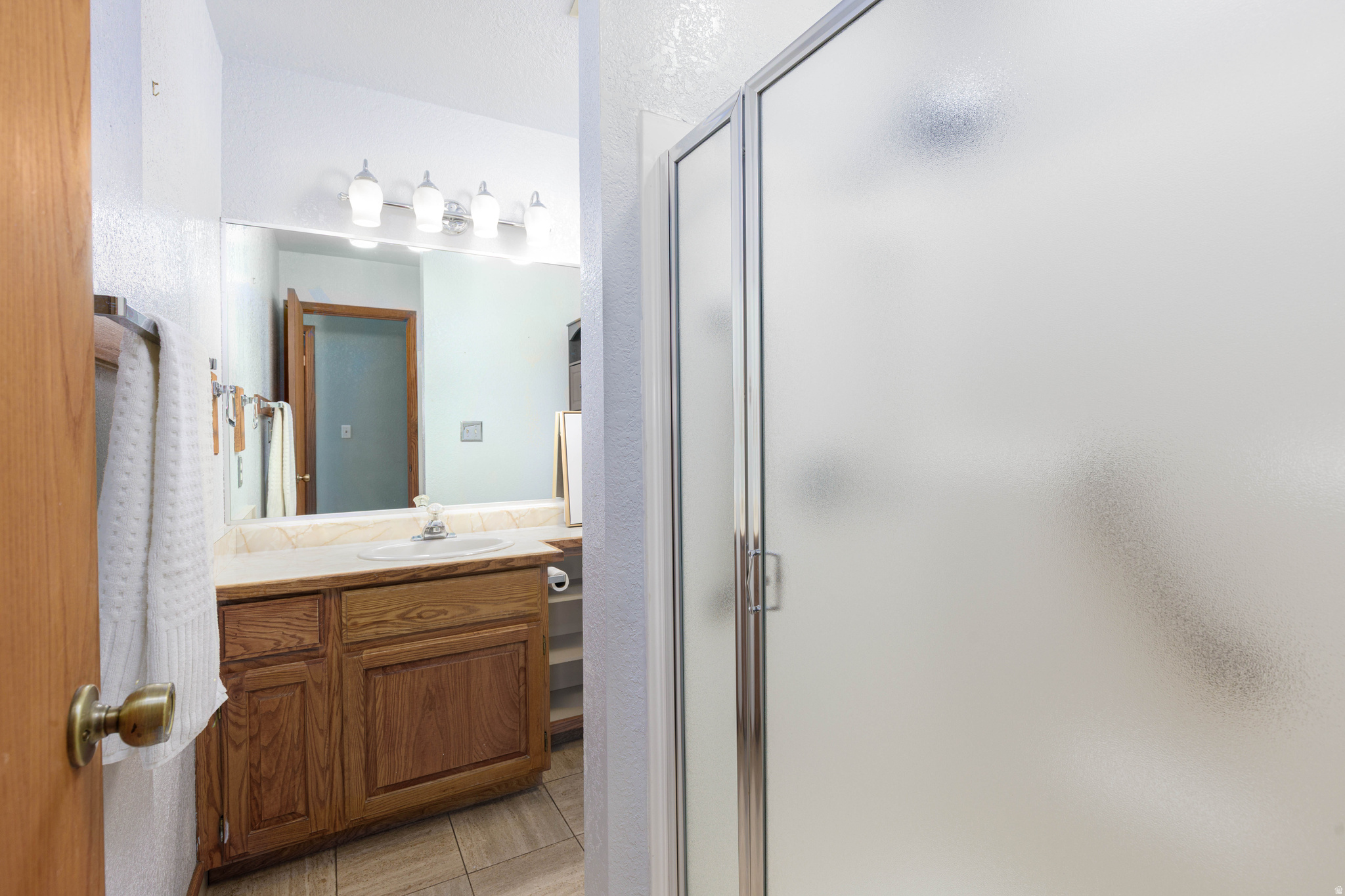 BLOOMINGTON KNOLLS TH 1 AMD - Residential