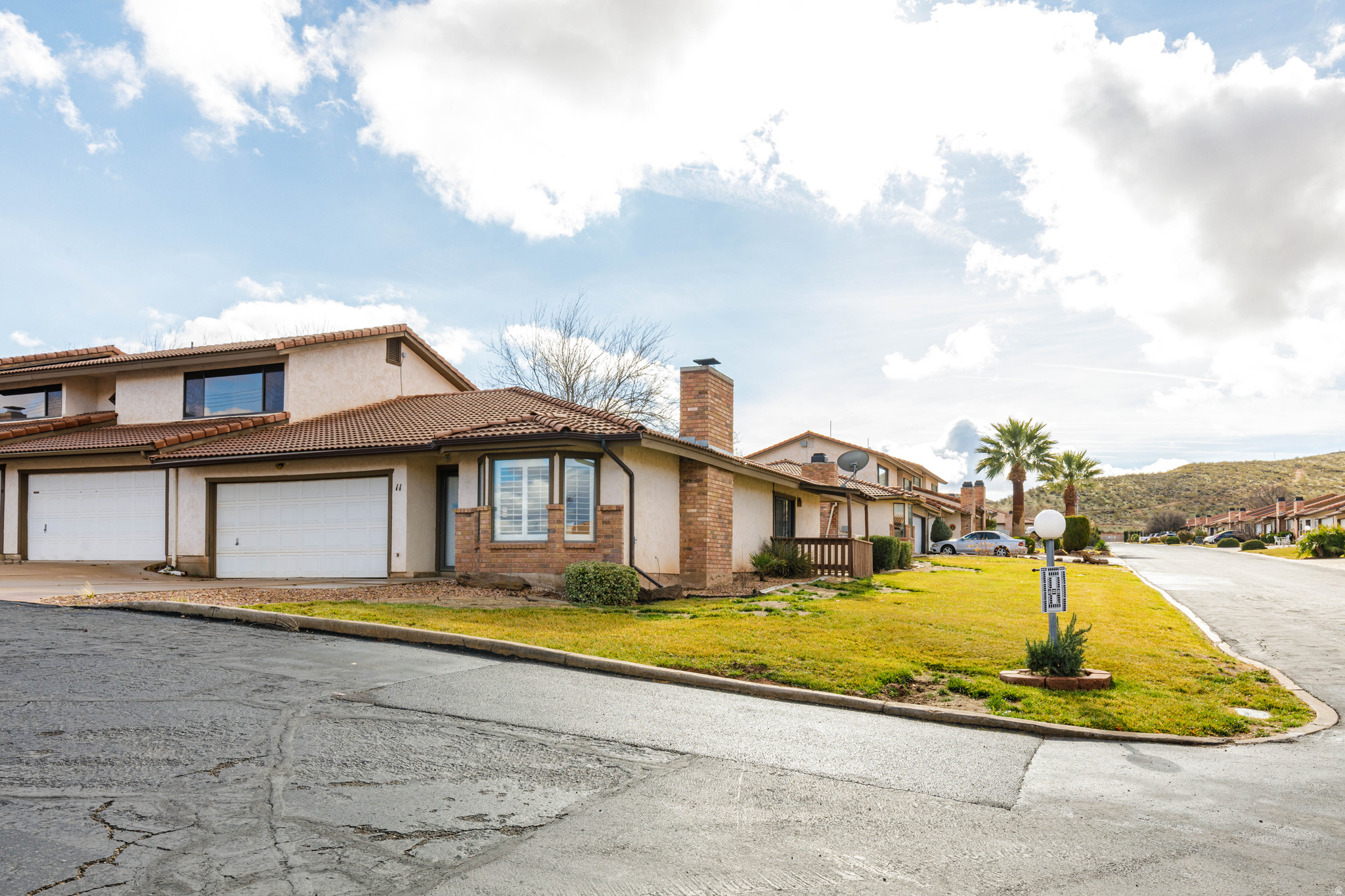 BLOOMINGTON KNOLLS TH 1 AMD - Residential