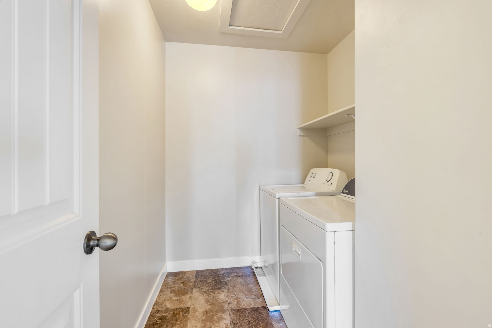 DRAPER HILLSIDE HOME - Residential