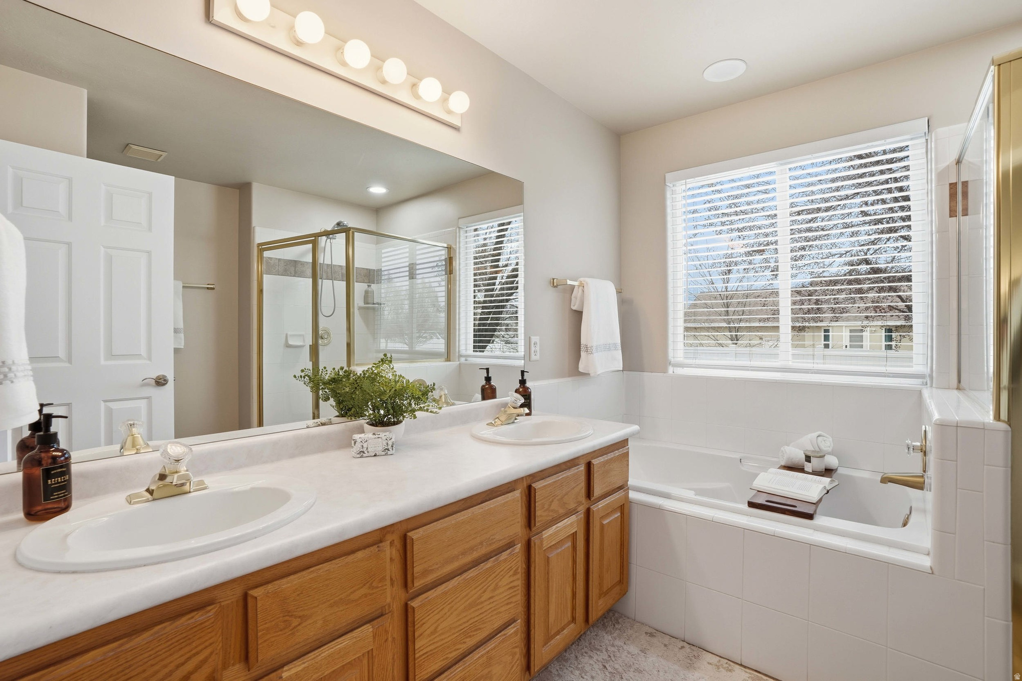 MEADOWS - Residential