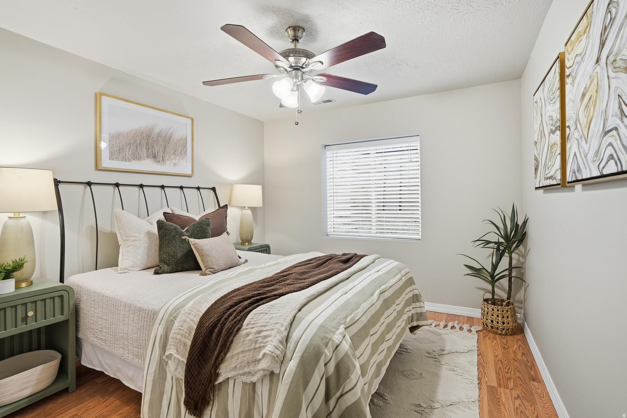 MEADOWS - Residential