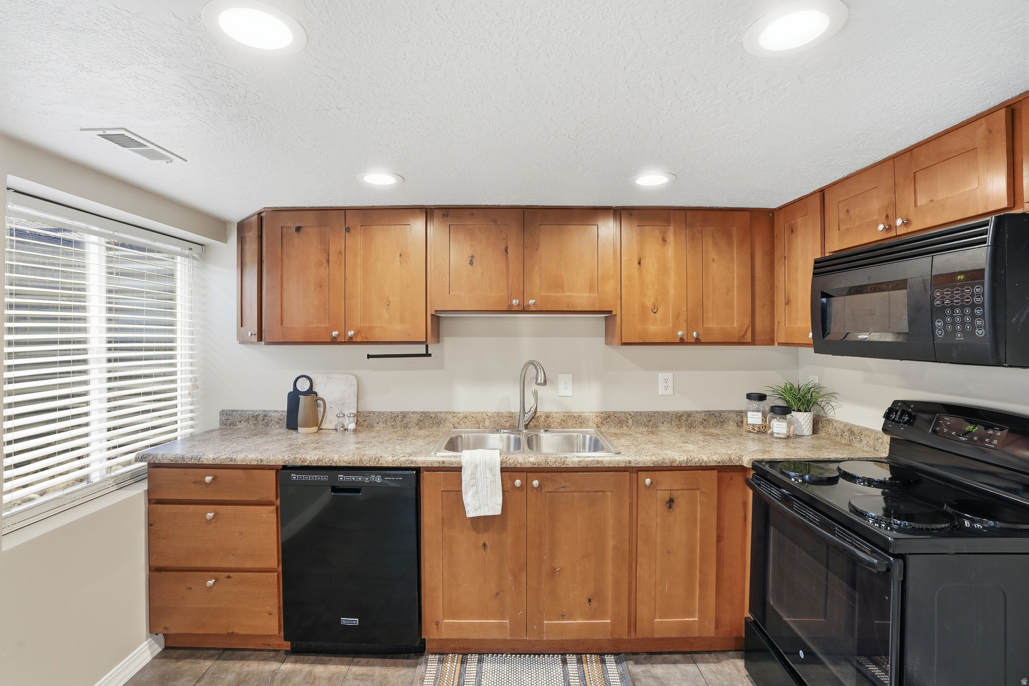 MEADOWS - Residential