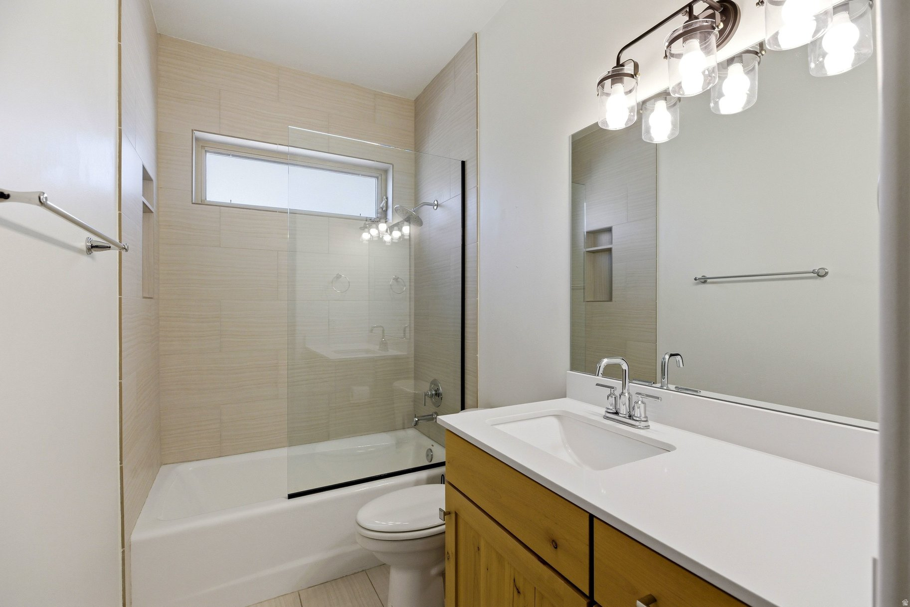 LAVA COVE AT ENTRADA - Residential