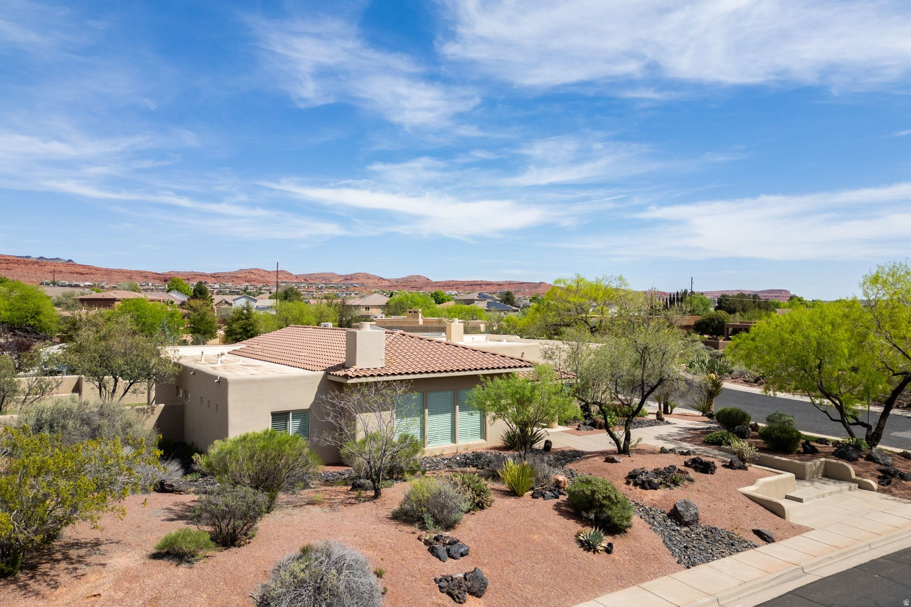 LAVA COVE AT ENTRADA - Residential