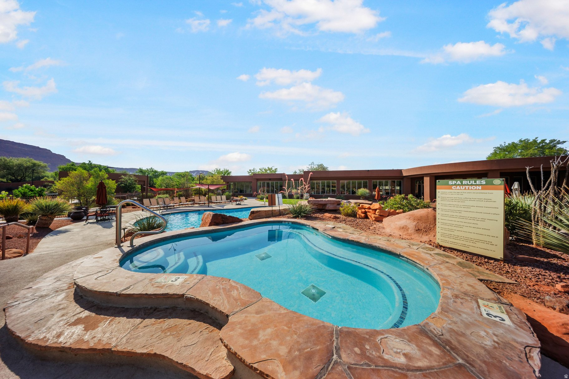 LAVA COVE AT ENTRADA - Residential