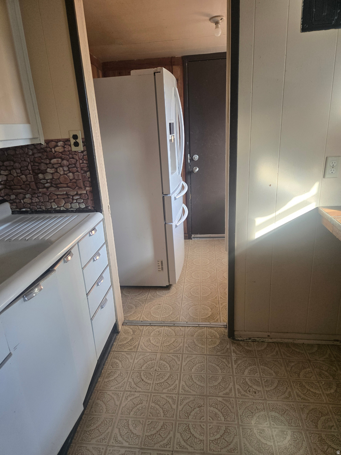 DRAGERTON SUB - Residential Lease