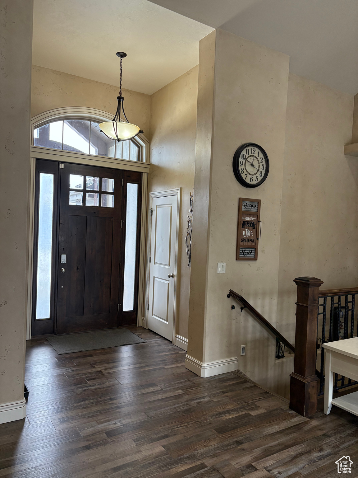 5818 Cambridge Dr, Mountain Green, Utah image 2