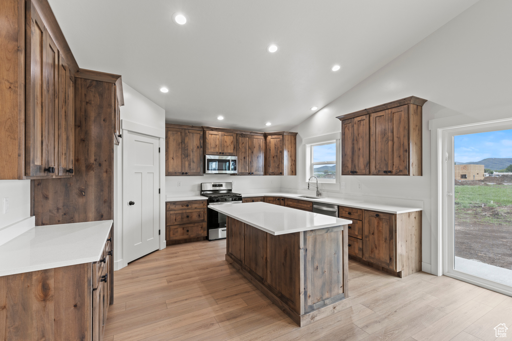 NORTH POINT - Residential