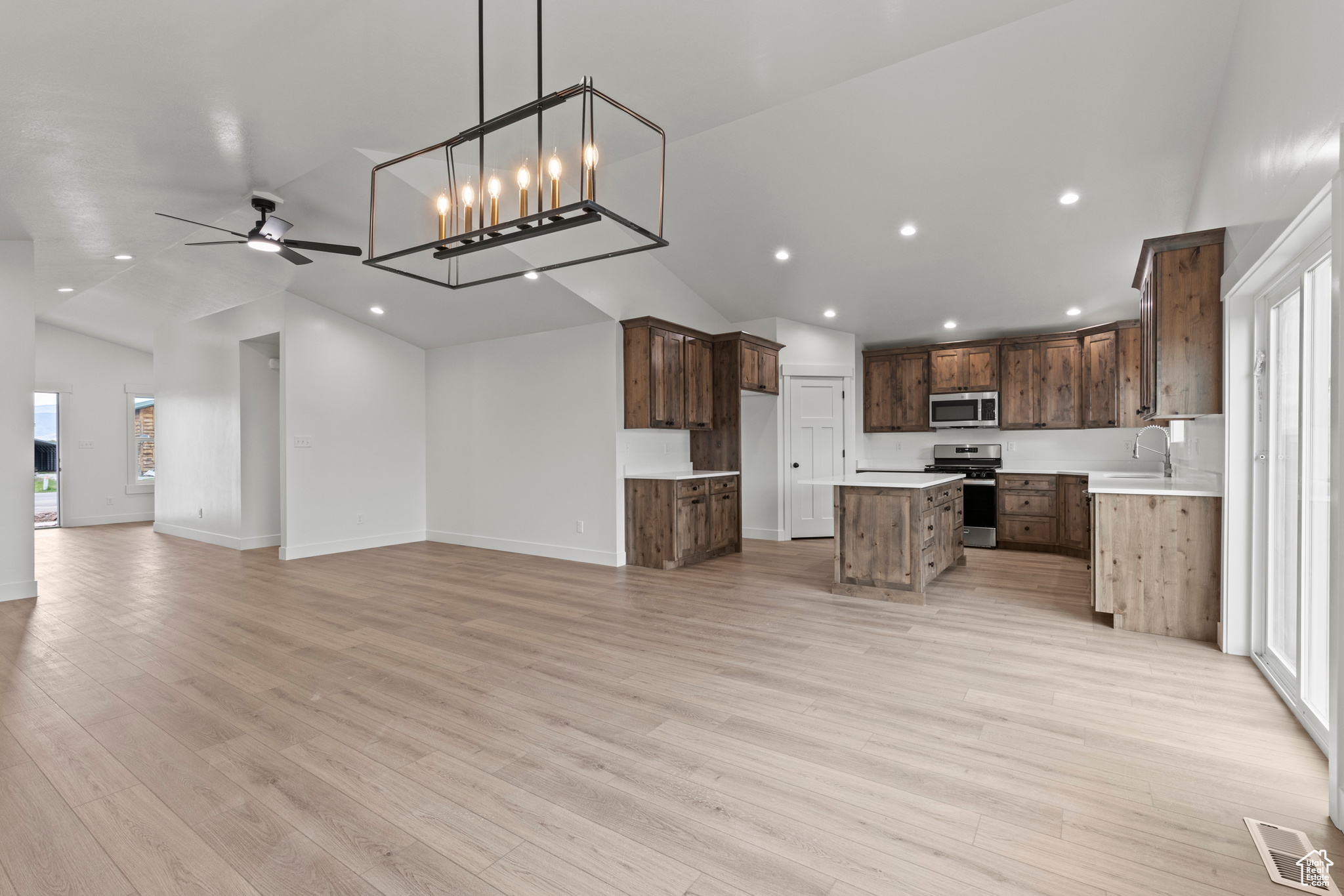 NORTH POINT - Residential
