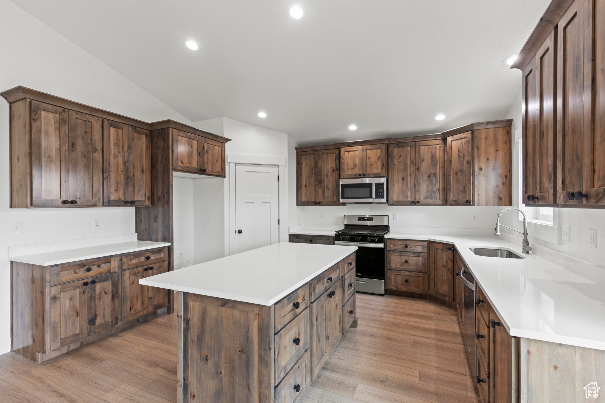 NORTH POINT - Residential