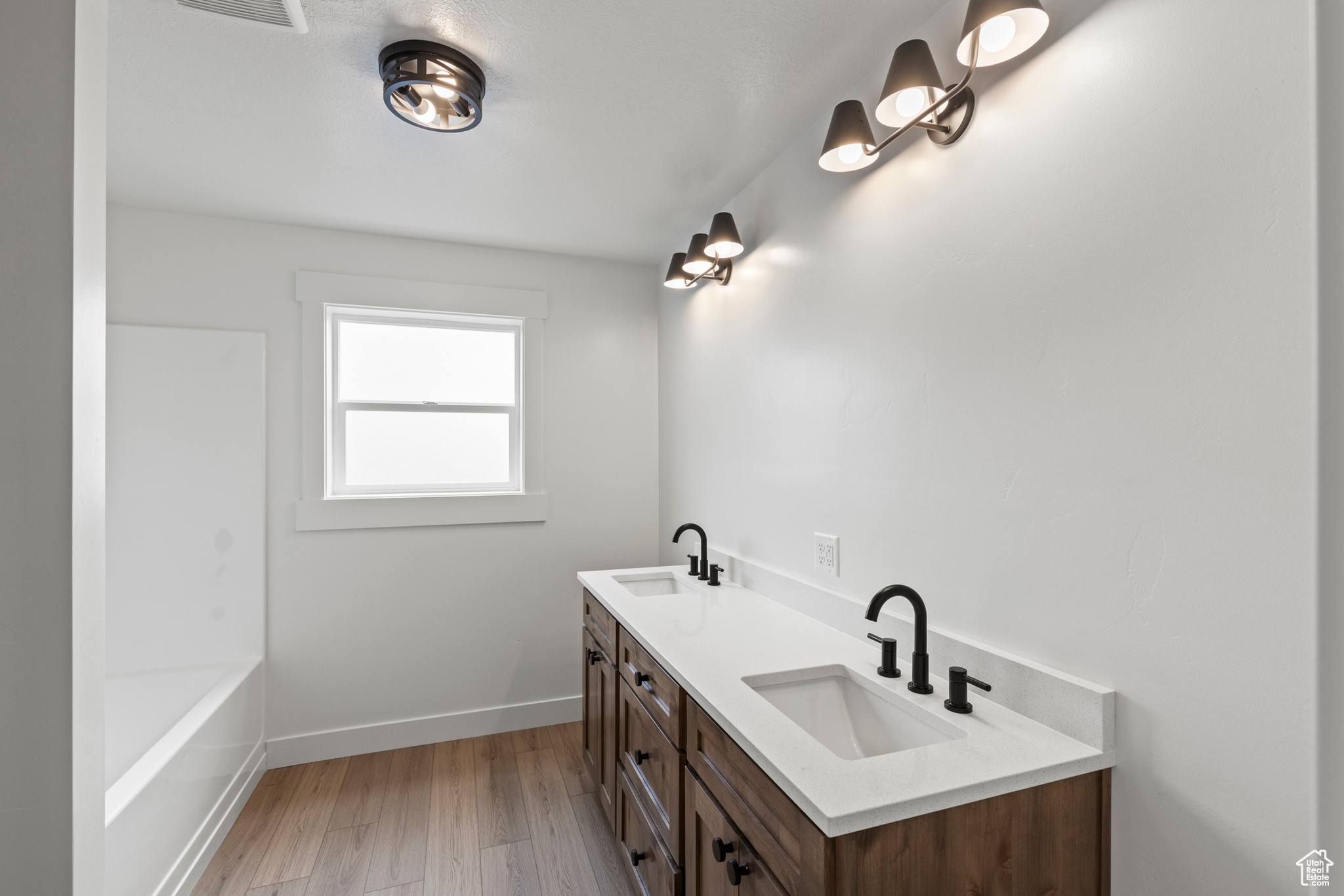 NORTH POINT - Residential