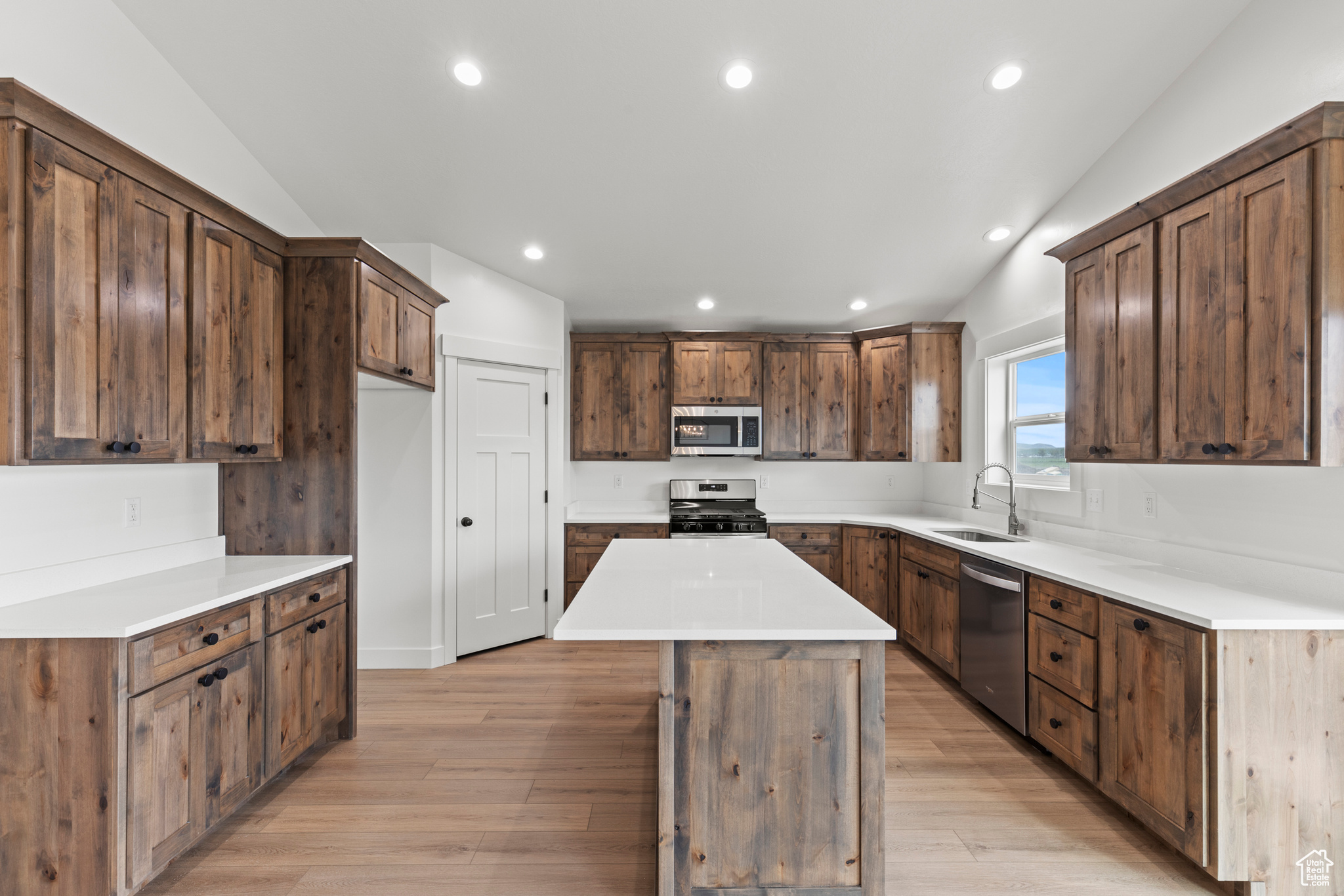 NORTH POINT - Residential