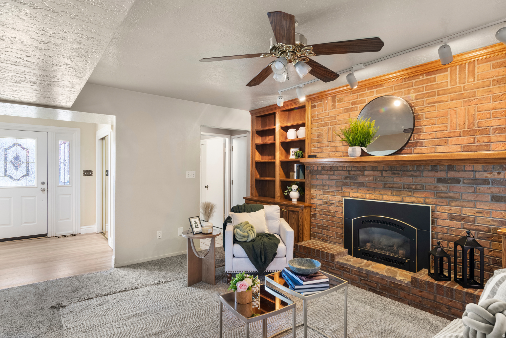 FOREST HILLS - Residential