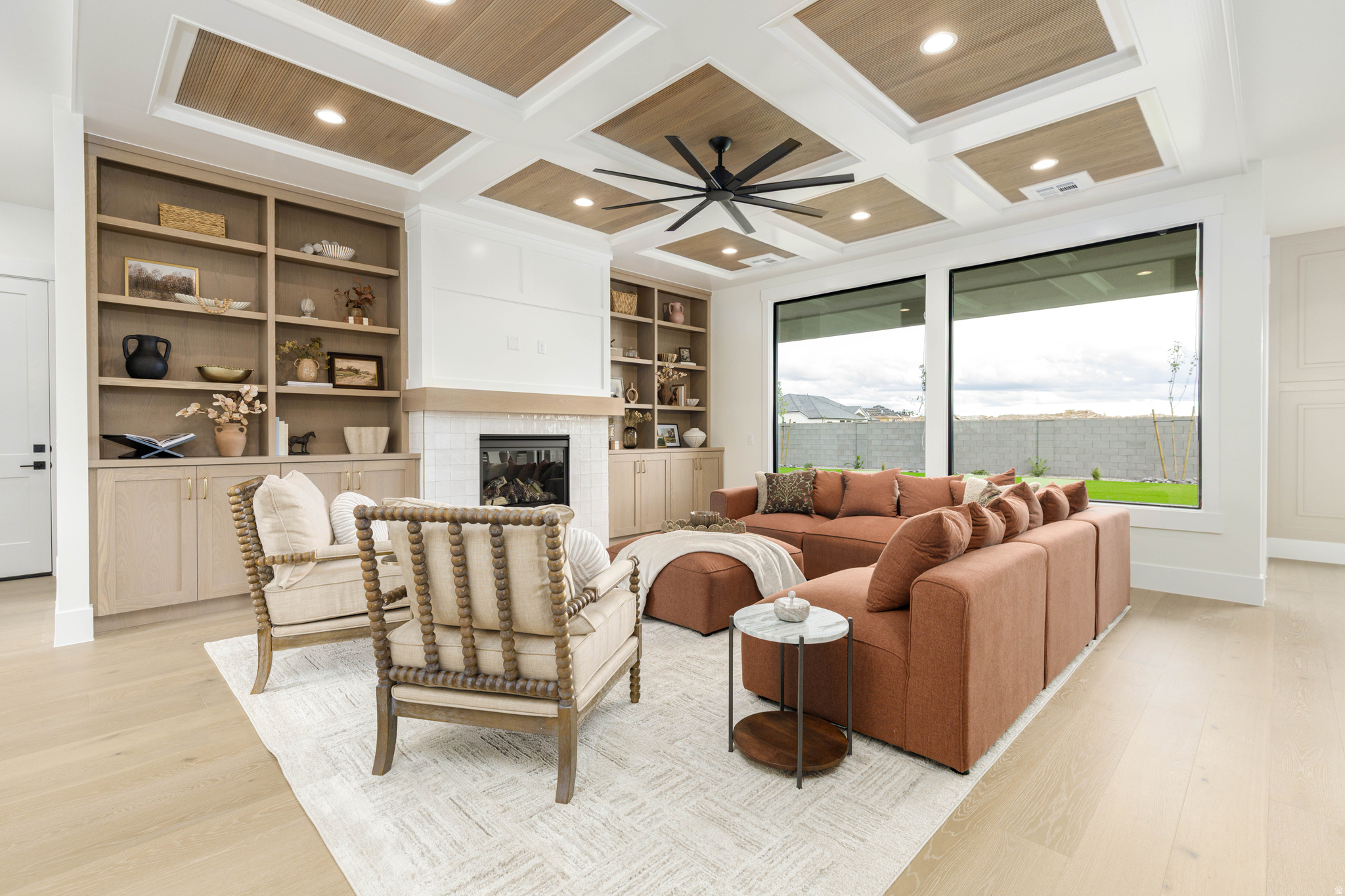 TONAQUINT RIDGE - Residential