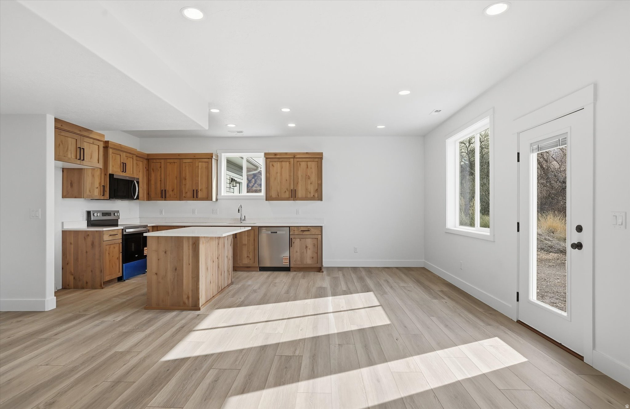 SPRING CREEK - Residential