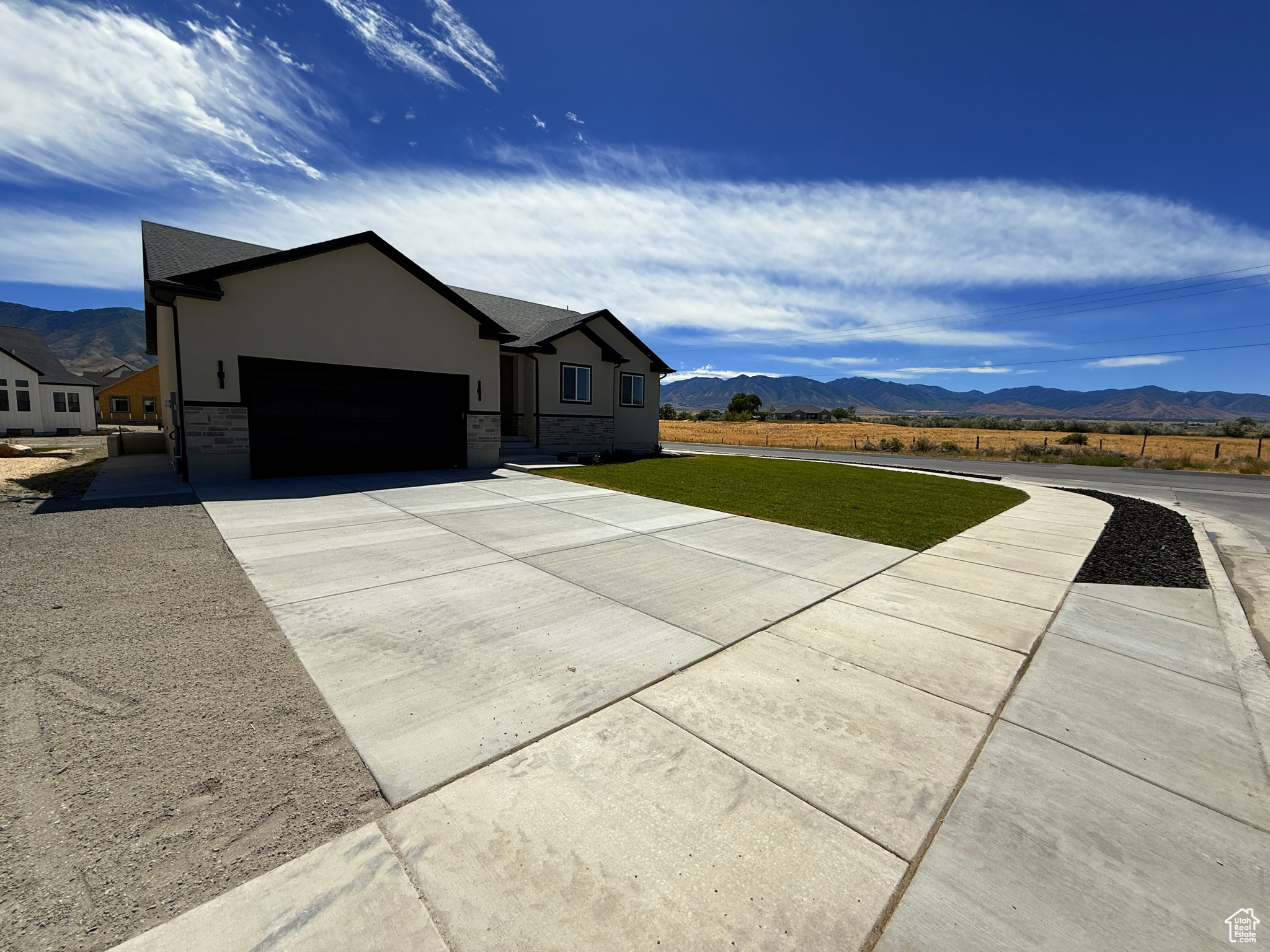 LEGACY ESTATES - Residential