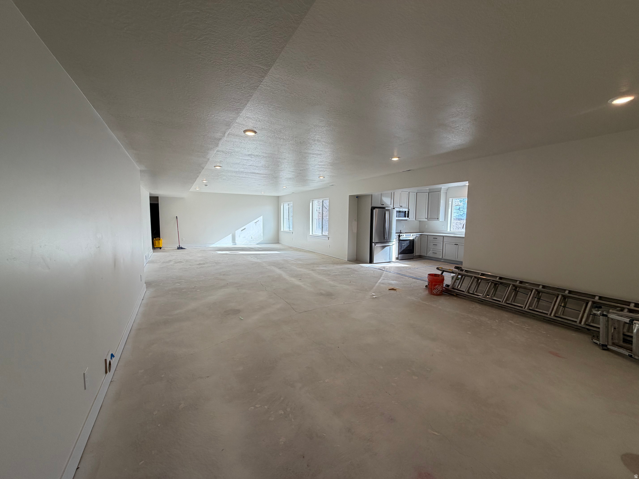 MADDISON MEADOWS - Residential