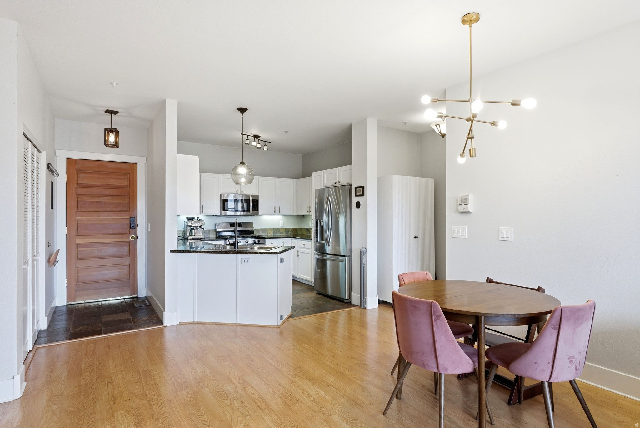 PINEBROOK POINTE CONDOMINIUMS - Residential