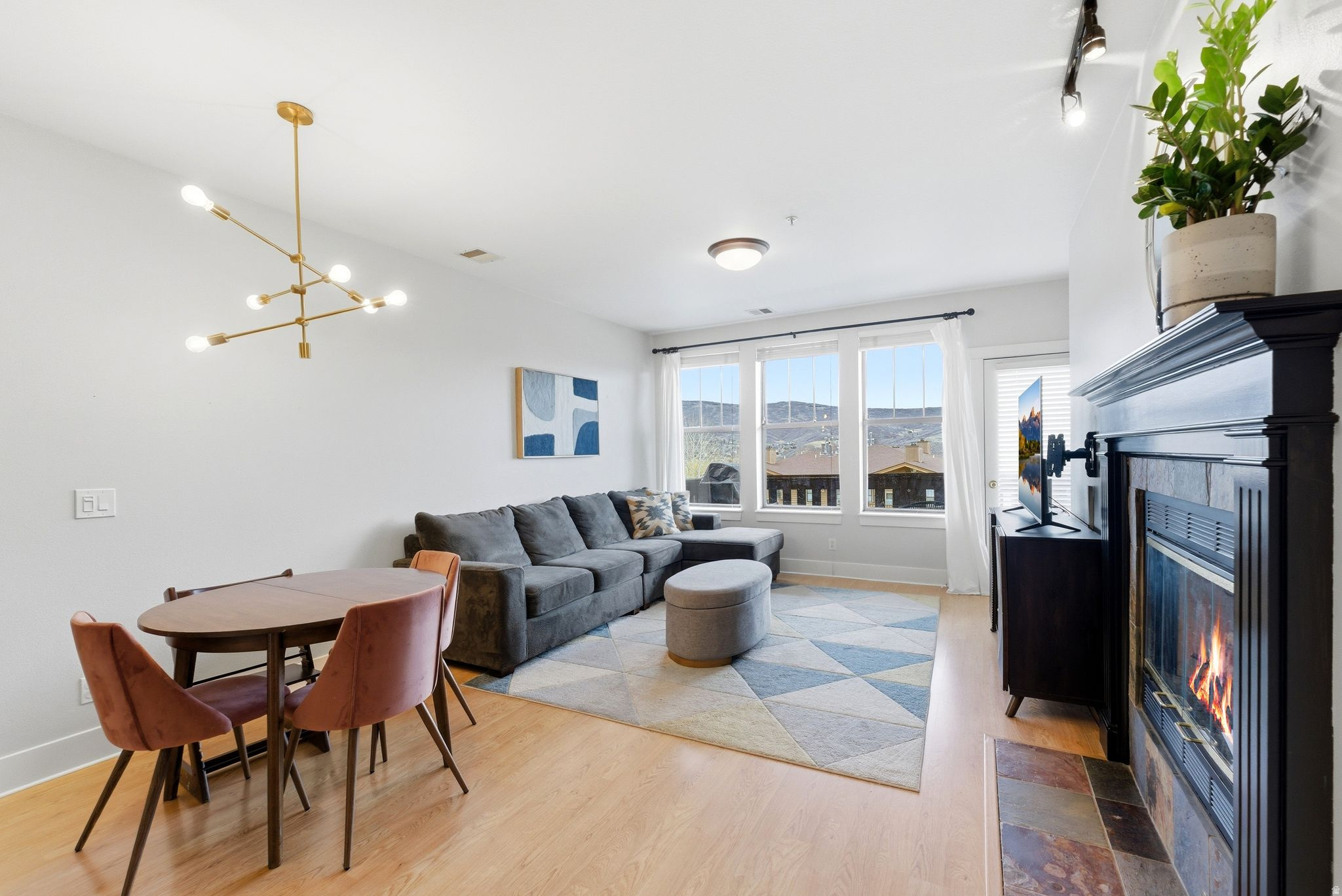 PINEBROOK POINTE CONDOMINIUMS - Residential