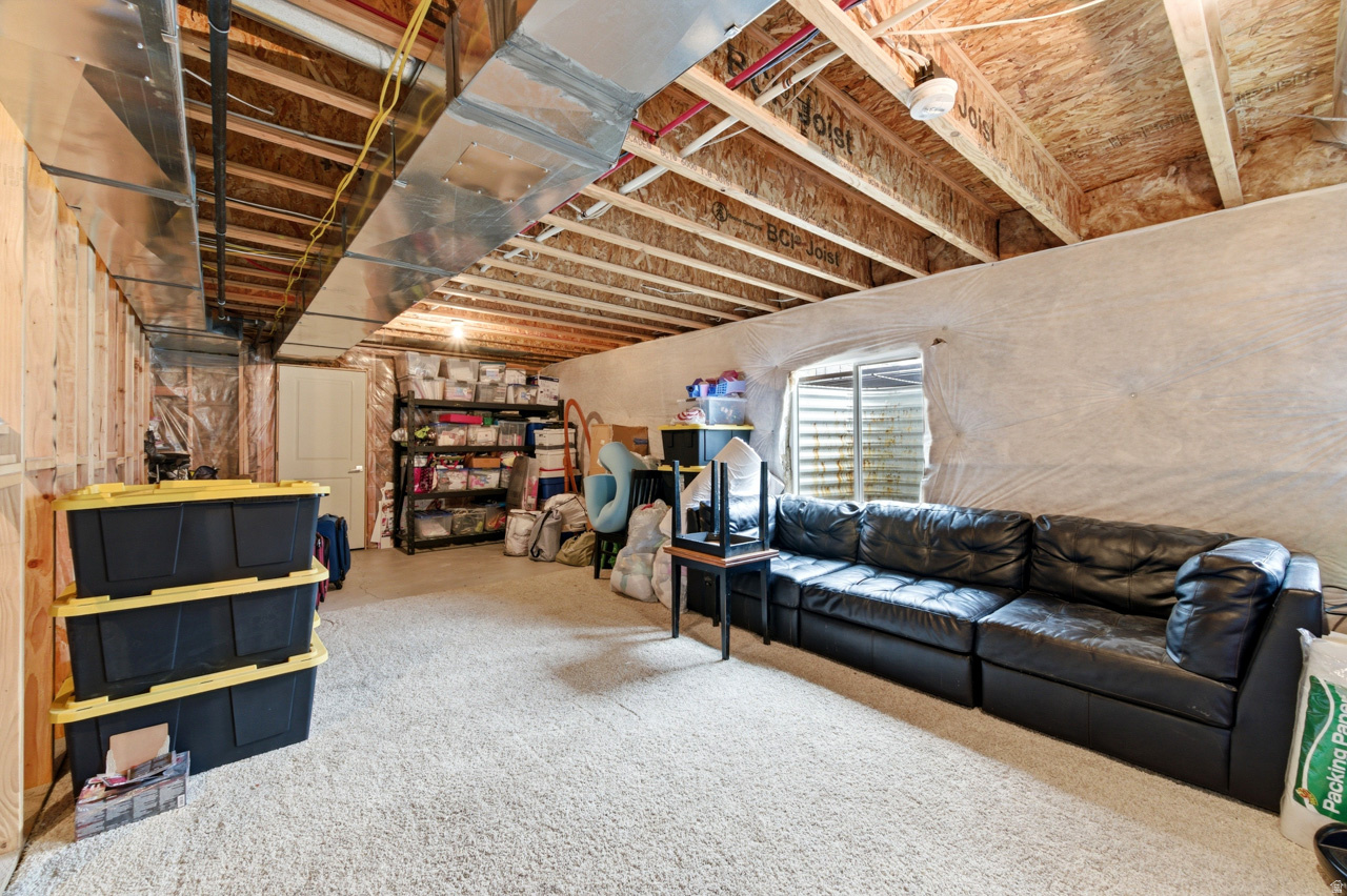 WILLIS CROSSING - Residential