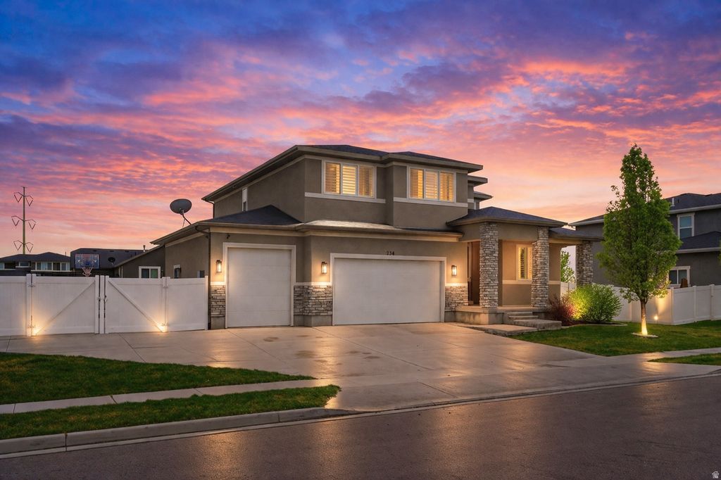 Photo of 234 E 1450 S, Lehi, UT 84043 (MLS # 2148021)