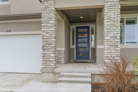 Tiny photo for 234 E 1450 S, Lehi, UT 84043 (MLS # 2148021)