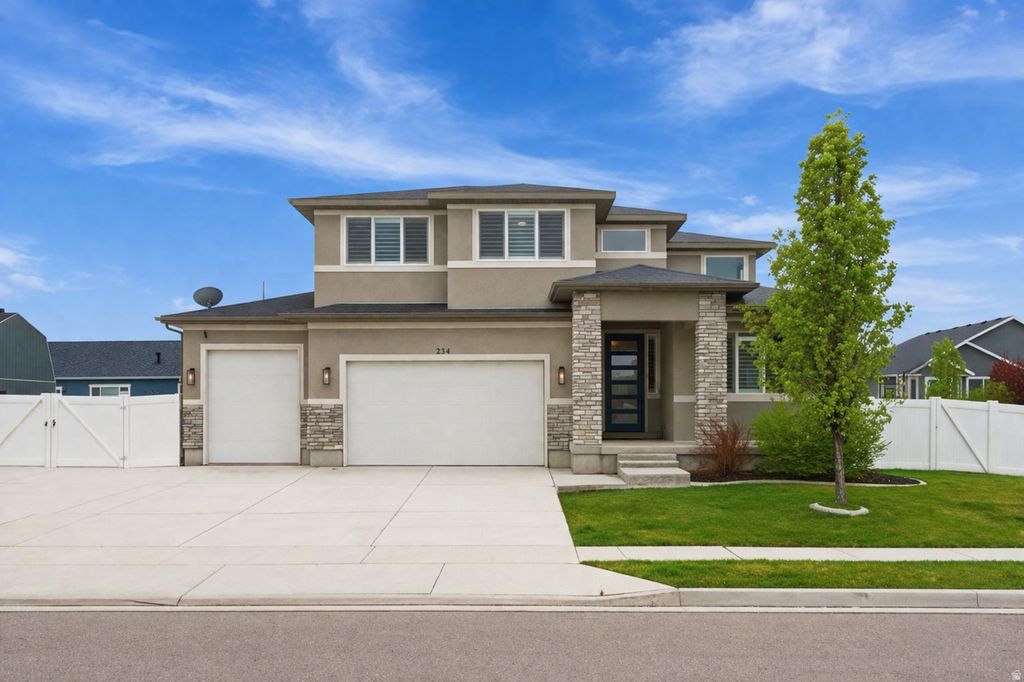 Photo of 234 E 1450 S, Lehi, UT 84043 (MLS # 2148021)