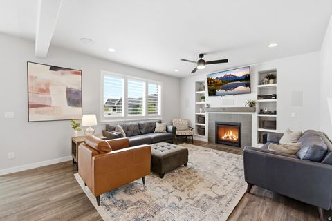 Tiny photo for 234 E 1450 S, Lehi, UT 84043 (MLS # 2148021)