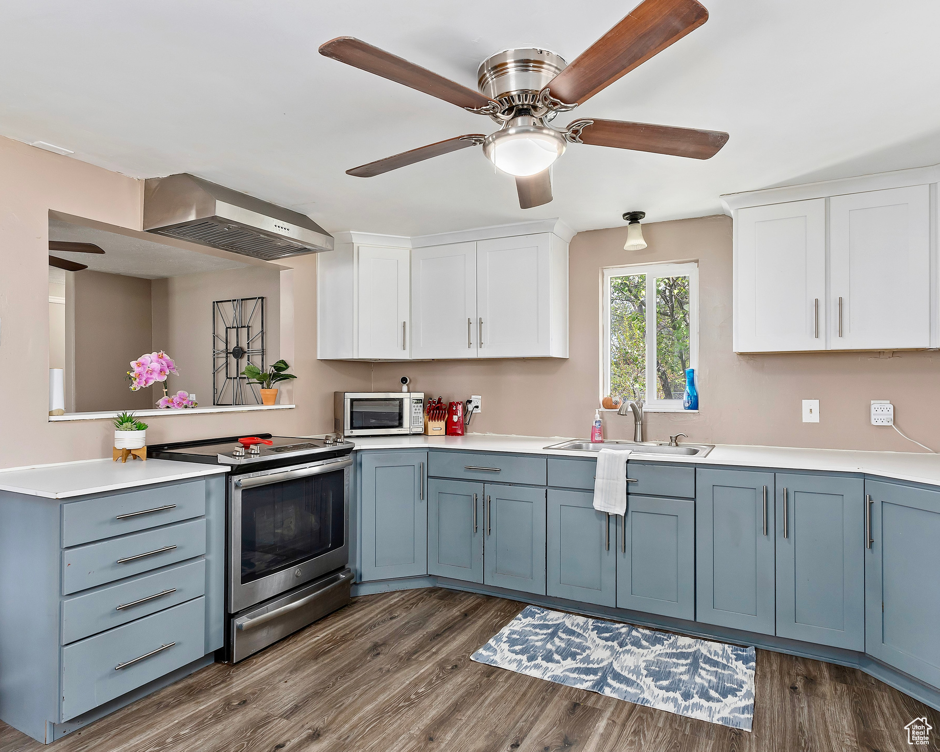 COLUMBIA VILLAGE - Residential
