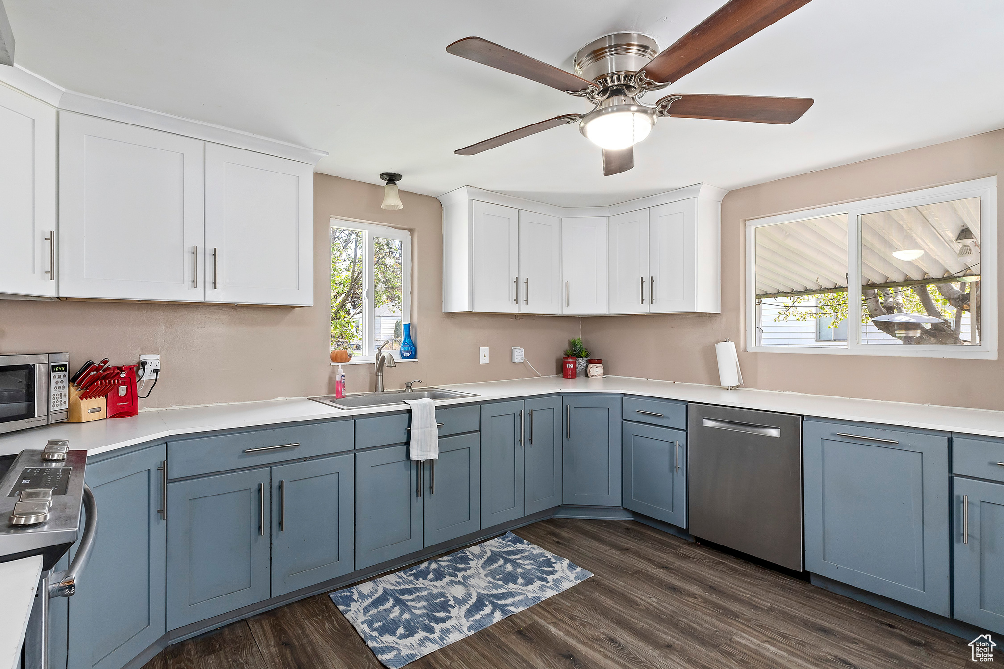 COLUMBIA VILLAGE - Residential