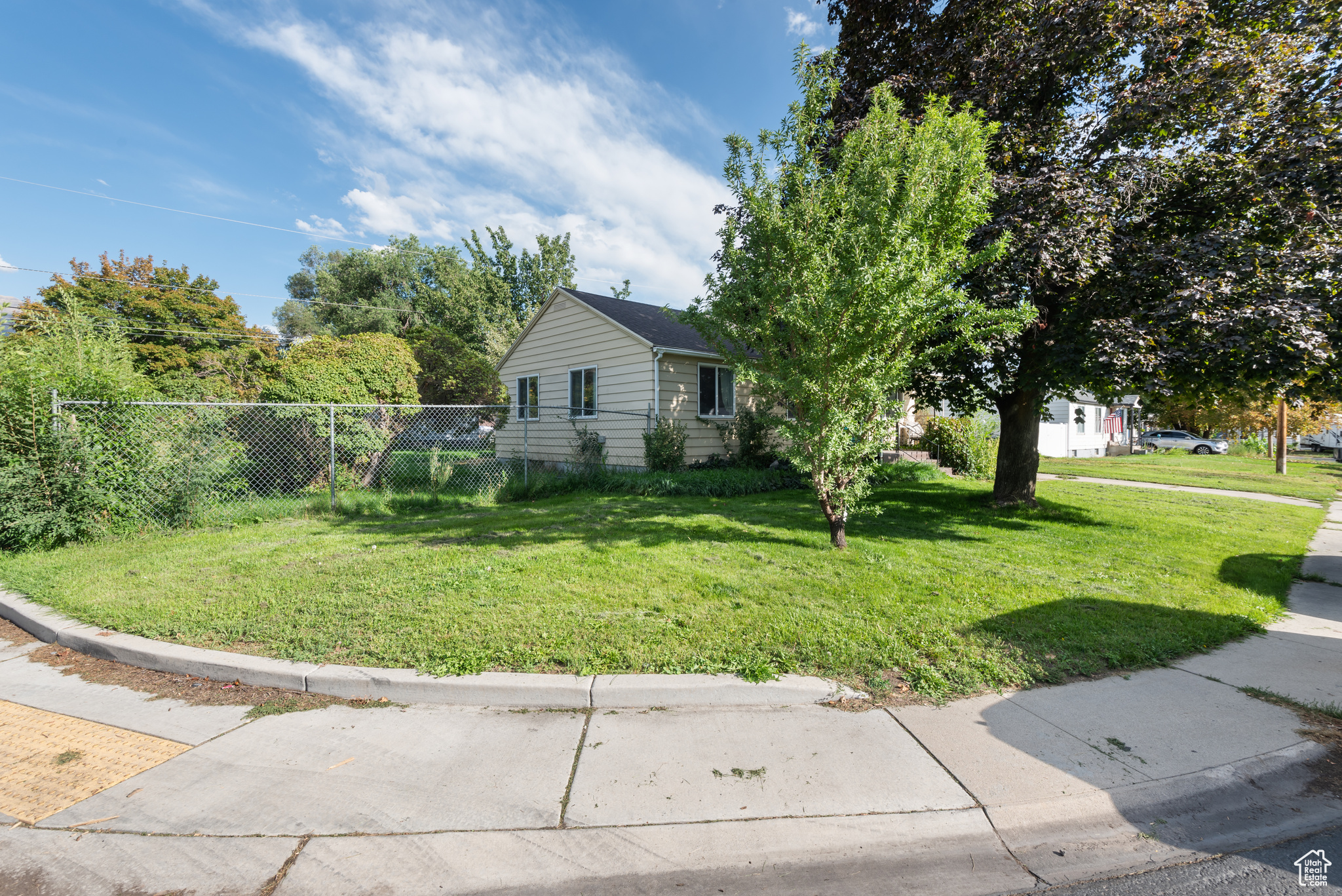 COLUMBIA VILLAGE - Residential