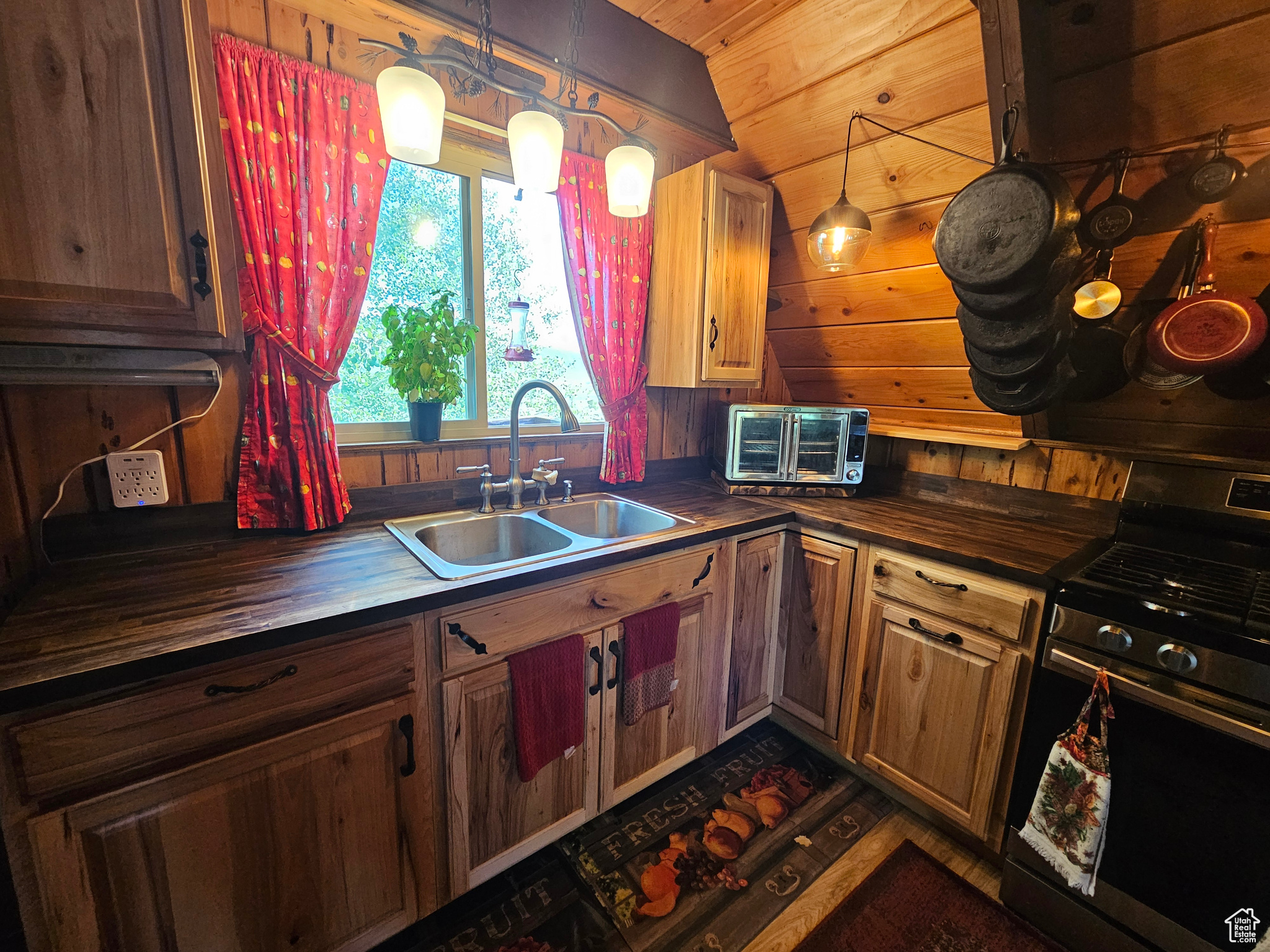 SOLDIER CREEK ESTATE - Residential