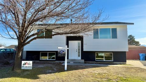 Photo of 5545 S 5180 W, Kearns, UT 84118 (MLS # 2135168)