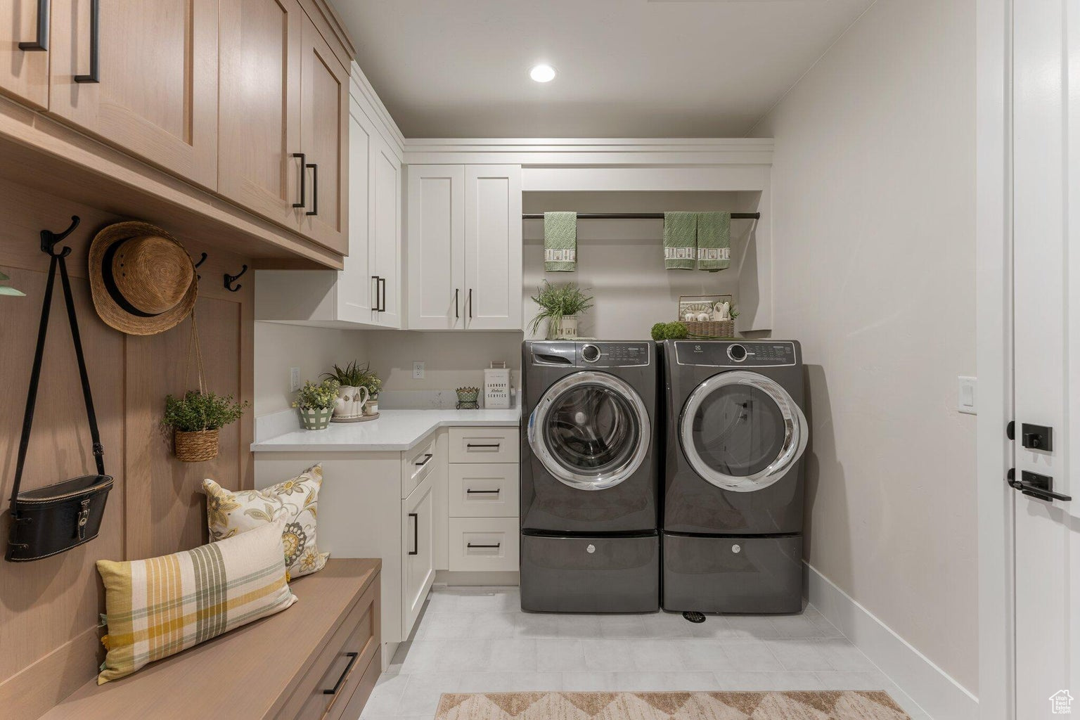 RED MESA AT SUNRISE VALLEY 2 - Residential