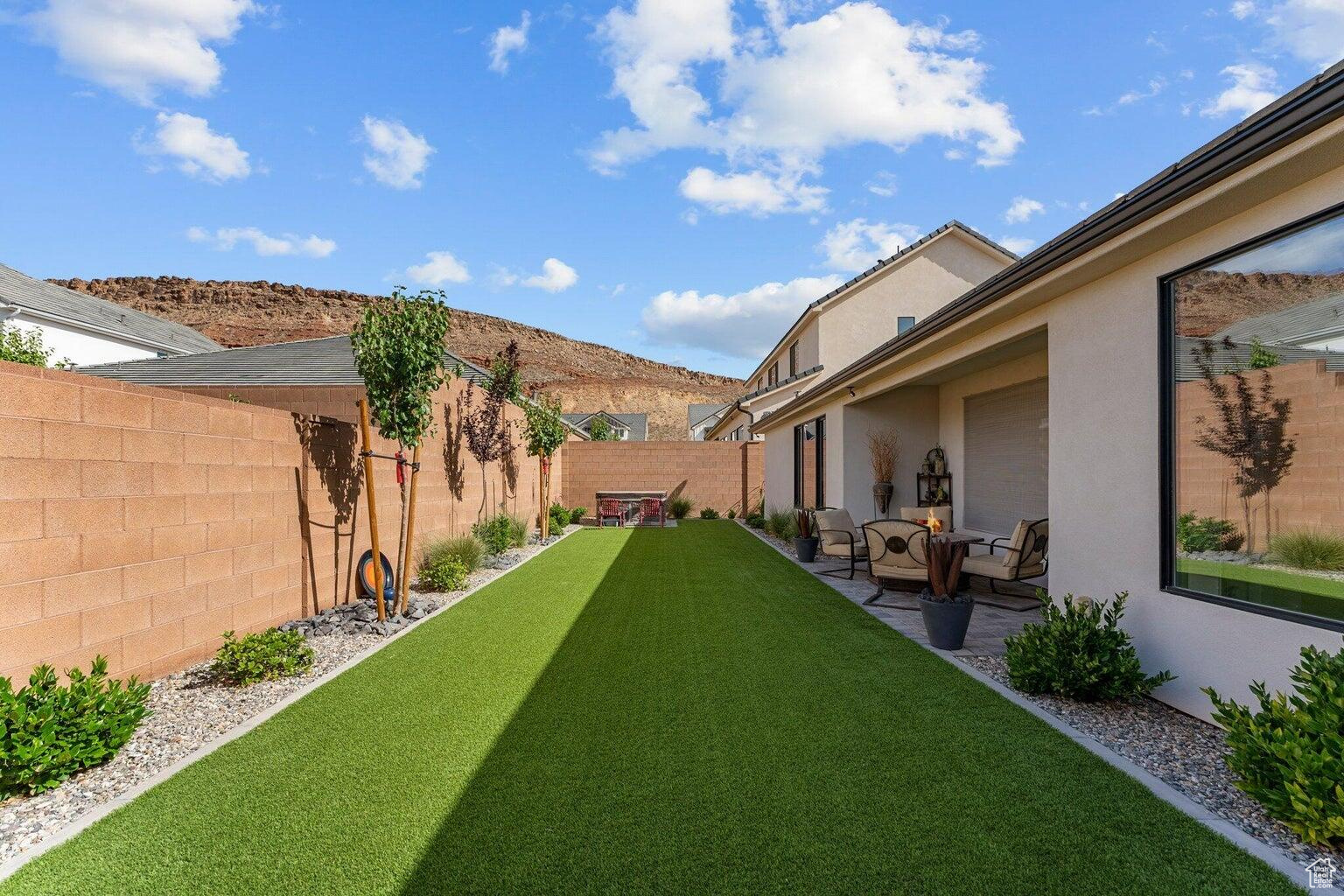 RED MESA AT SUNRISE VALLEY 2 - Residential