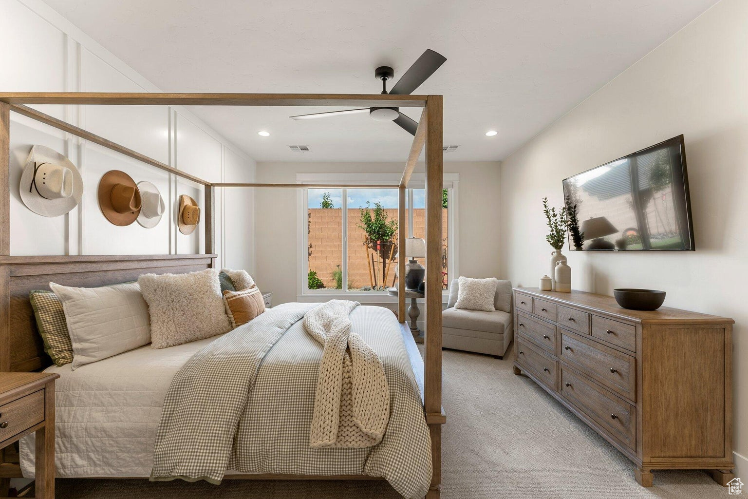 RED MESA AT SUNRISE VALLEY 2 - Residential