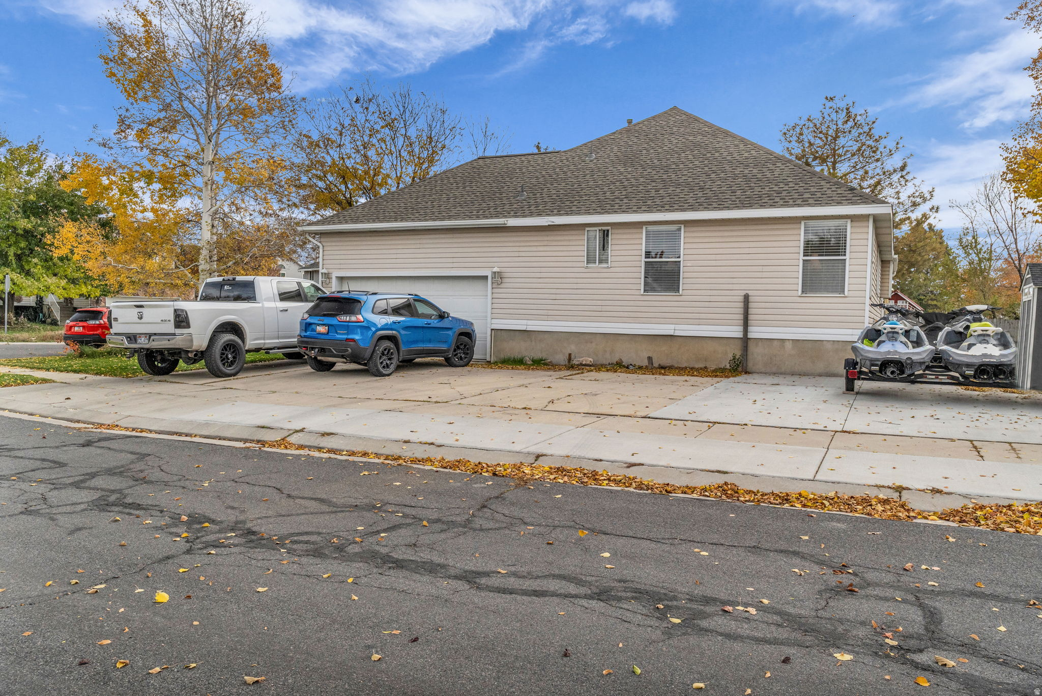 MOUNTAIN MEADOW - Residential
