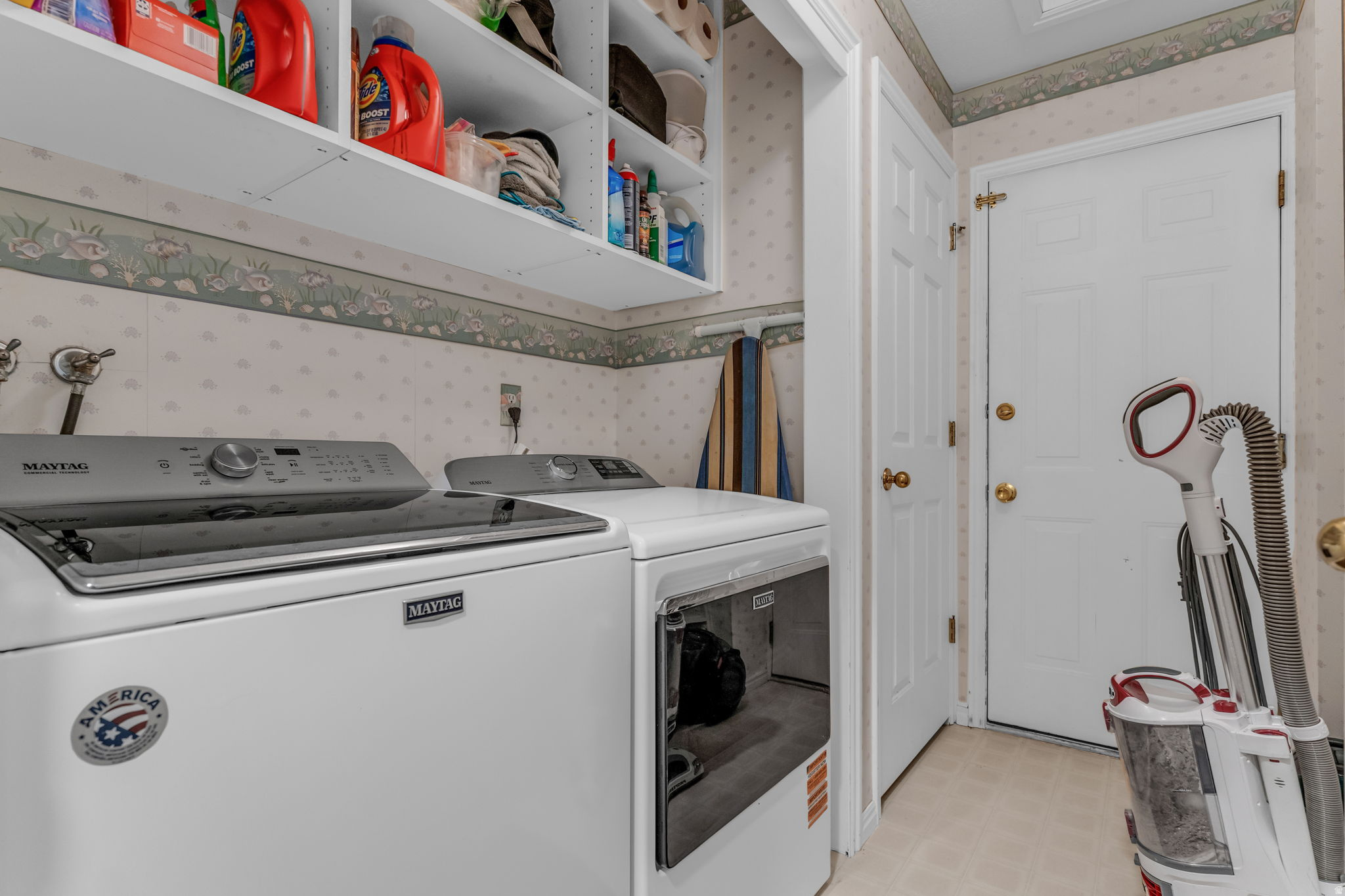 MOUNTAIN MEADOW - Residential