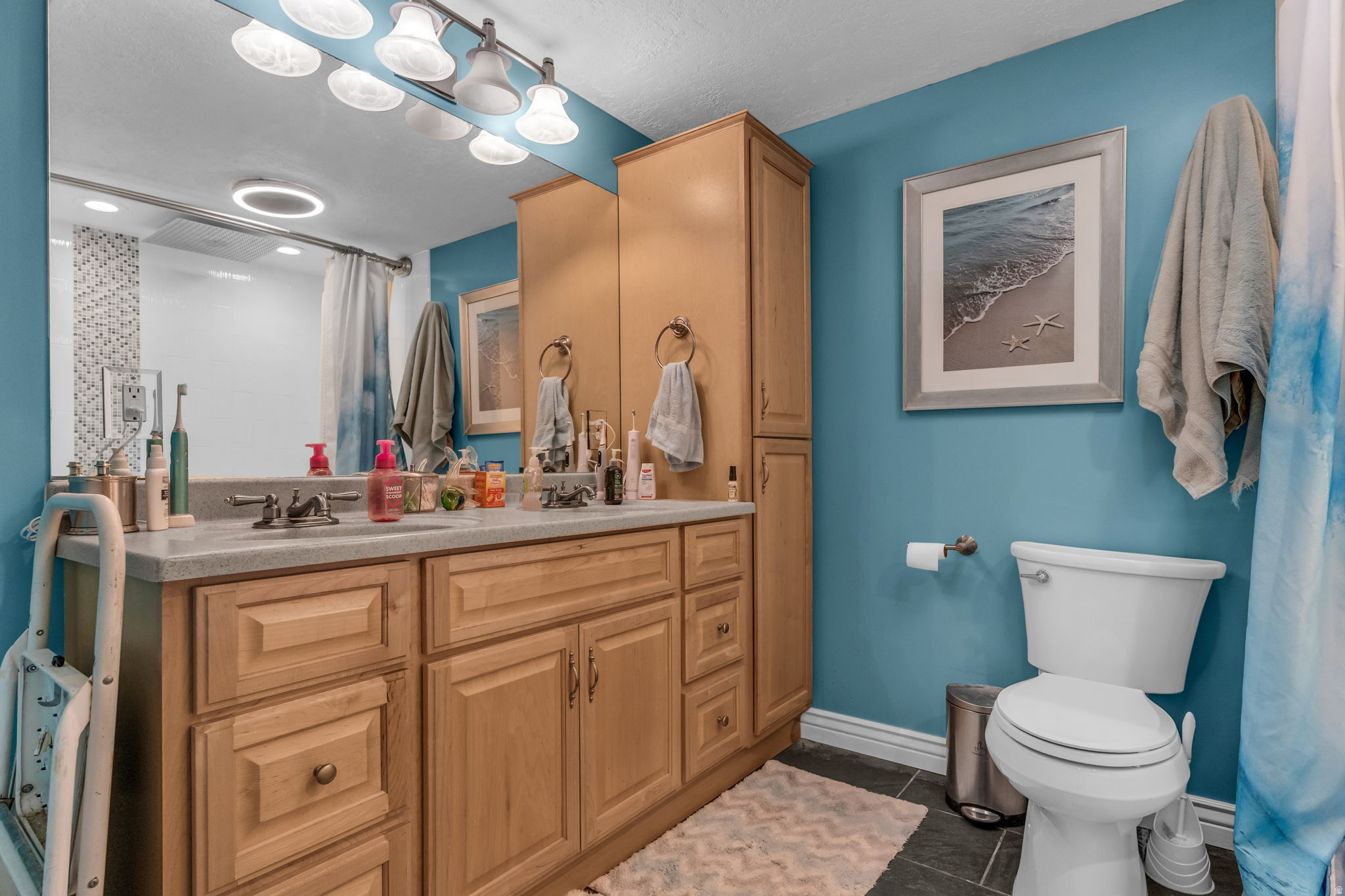 MOUNTAIN MEADOW - Residential