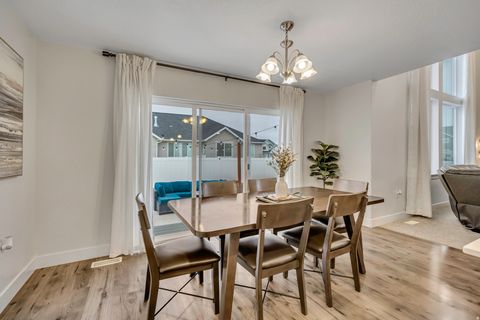 Tiny photo for 205 E CRANER PEAK DR, Eagle Mountain, UT 84005 (MLS # 2140598)