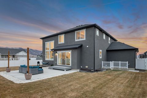 Tiny photo for 205 E CRANER PEAK DR, Eagle Mountain, UT 84005 (MLS # 2140598)