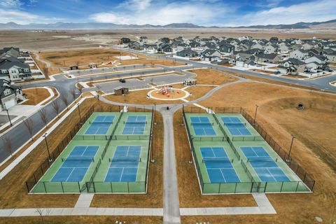 Tiny photo for 205 E CRANER PEAK DR, Eagle Mountain, UT 84005 (MLS # 2140598)