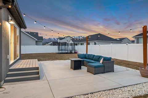 Tiny photo for 205 E CRANER PEAK DR, Eagle Mountain, UT 84005 (MLS # 2140598)